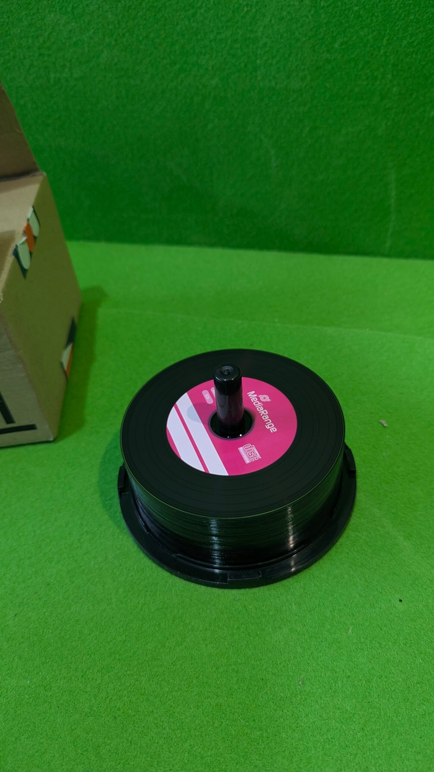 32 Discos CD en blanco DD-R de vinilo con fondo negro 52 x 700 mb 80m - Oportunexa