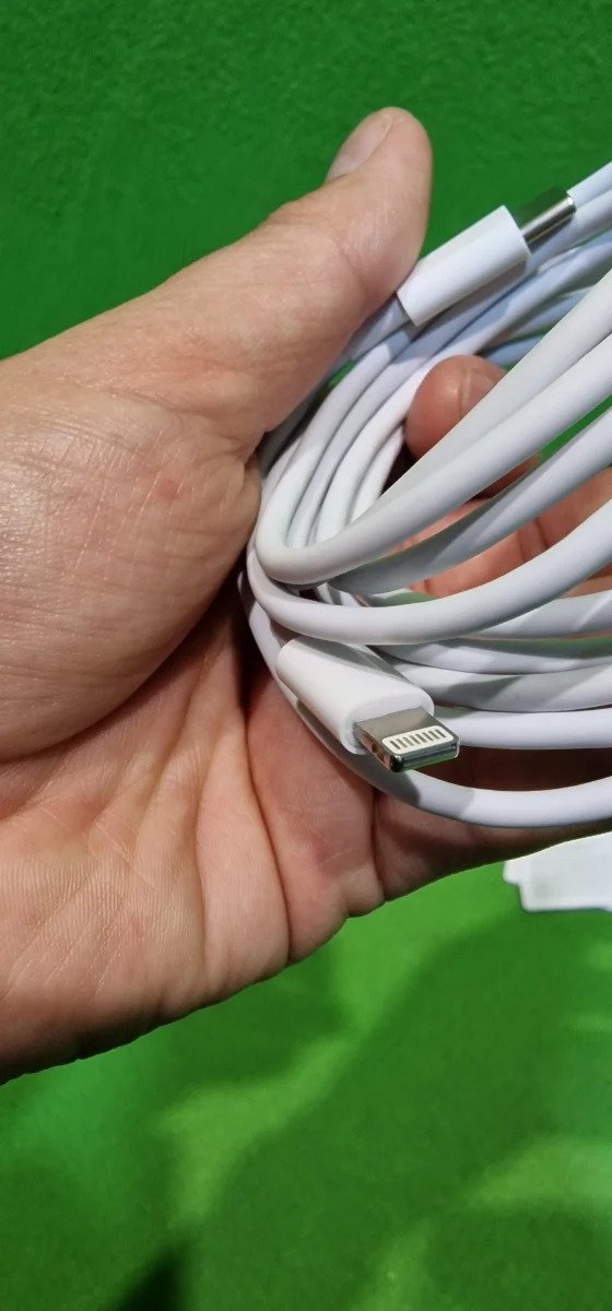 Apple Cable de Conector Lightning a USB (2m) - Oportunexa