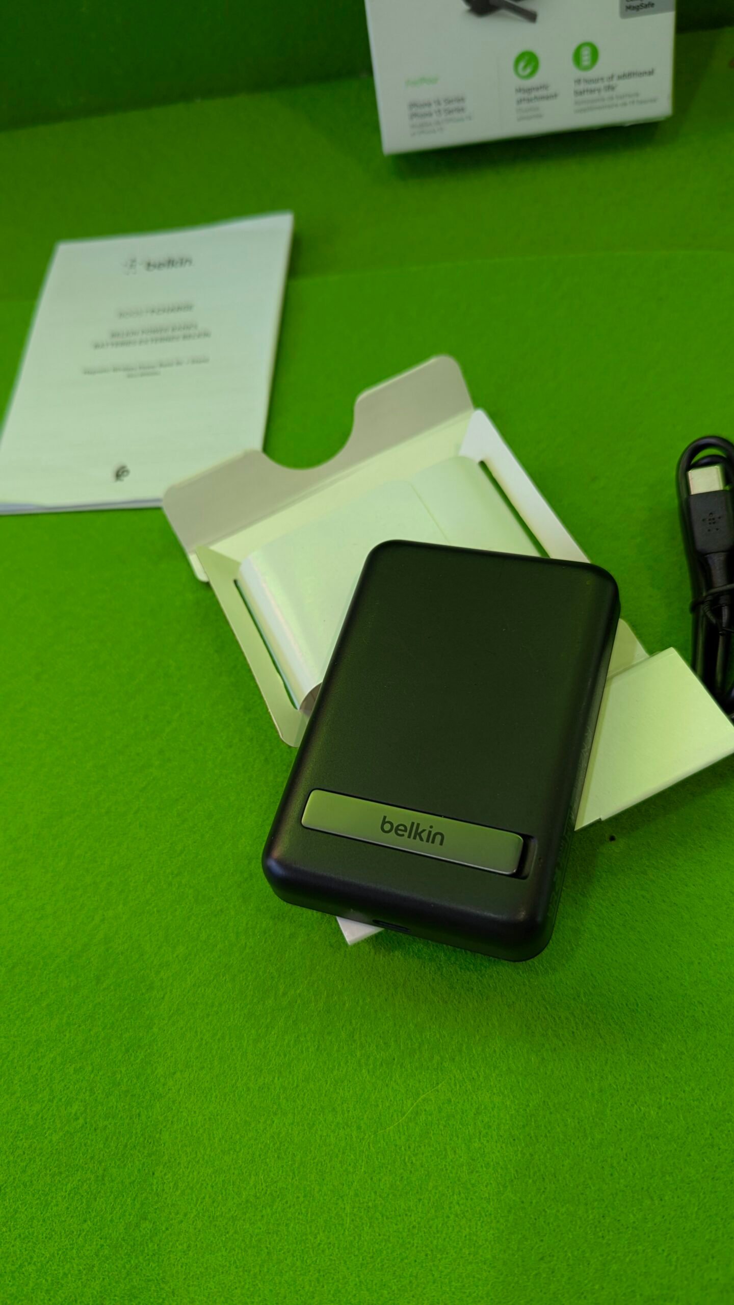 Belkin Cargador portátil banco de energía inalámbrico de 5000 mAh, cargador MagSafe de 7.5 W - Oportunexa
