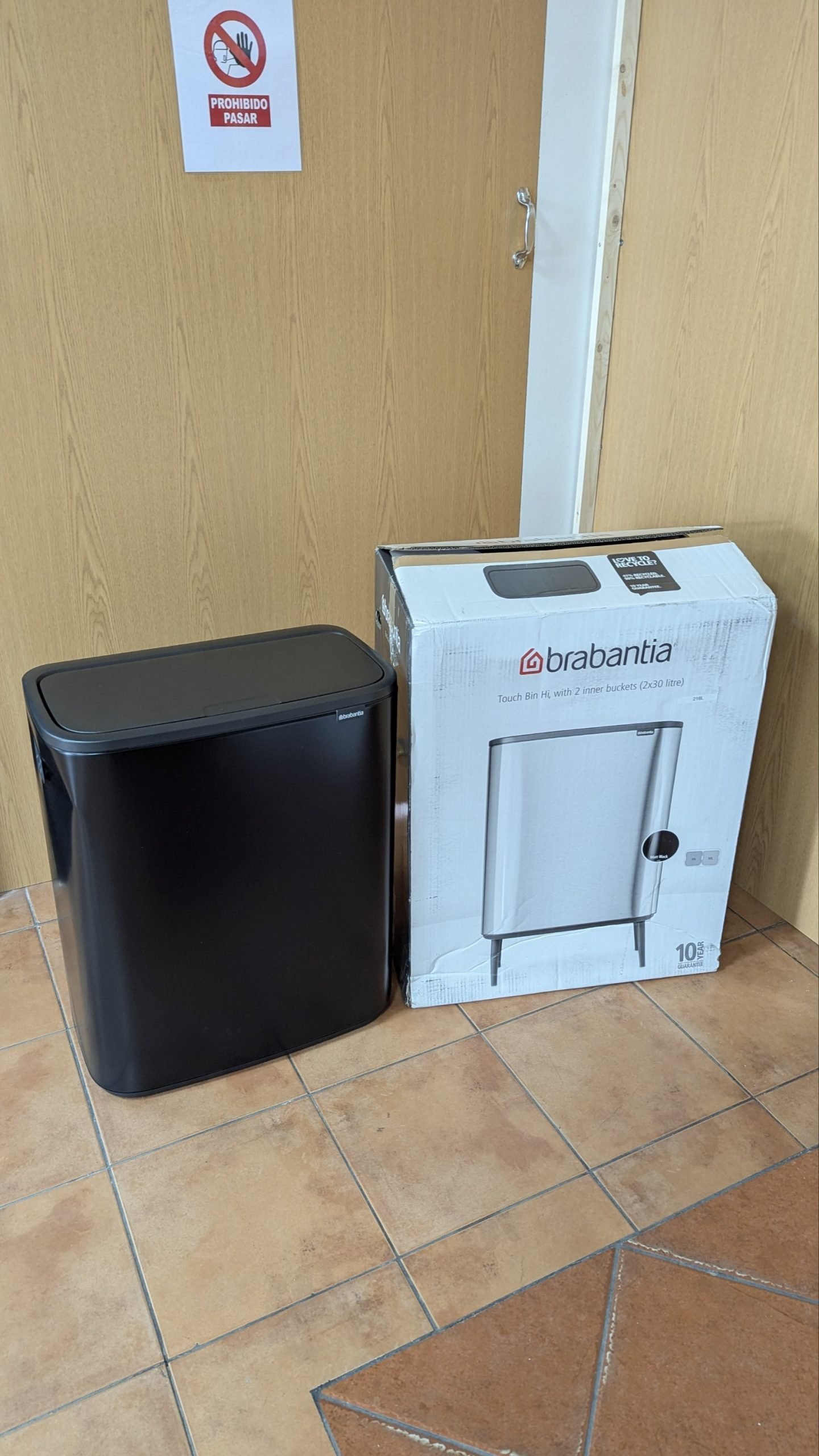 Brabantia Cubo de basura Negro mate 60L - Oportunexa