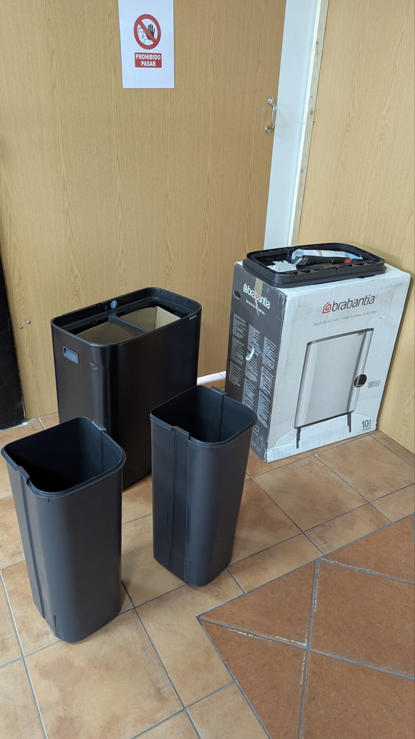 Brabantia Cubo de basura Negro mate 60L - Oportunexa