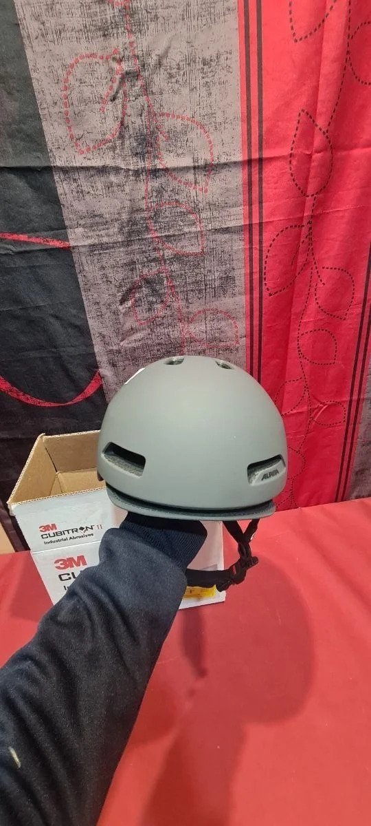 Casco ALPINA Brooklyn Café/Gris Mate Tamaño: 52-57 cm - Oportunexa