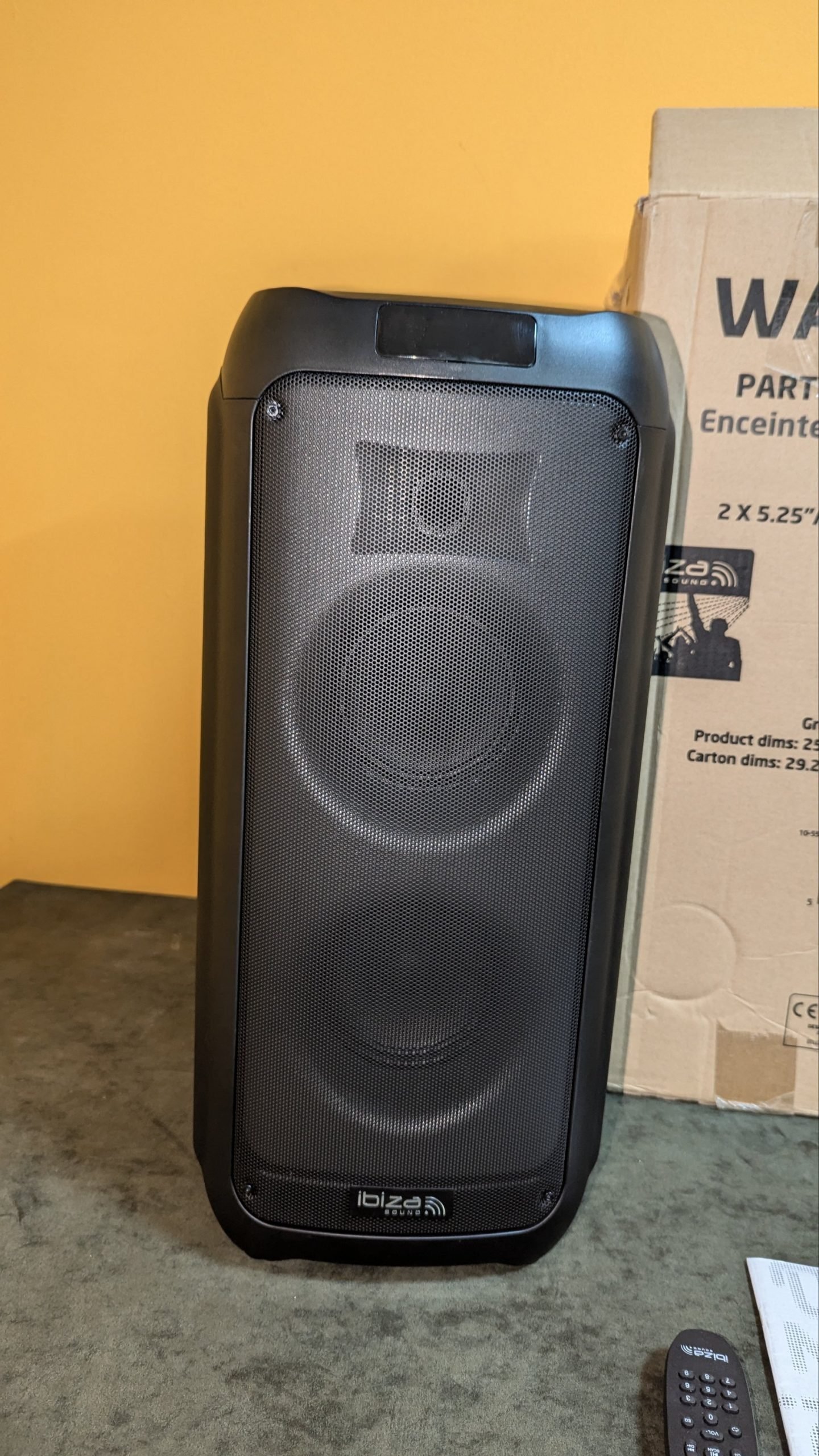 Ibiza - WAVE6 - Altavoz a pilas de 250W/2x5.25" - Oportunexa