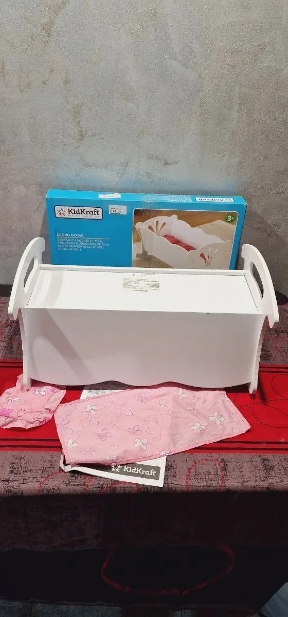 KidKraft- Cuna de madera de juguete con ropa de cama rosa - Oportunexa