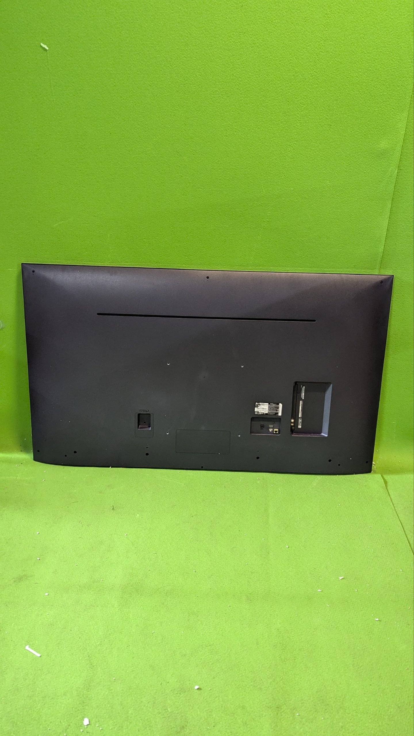 LG 65UR80006LJ 65" Smart TV - para repuestos o reparación - Oportunexa