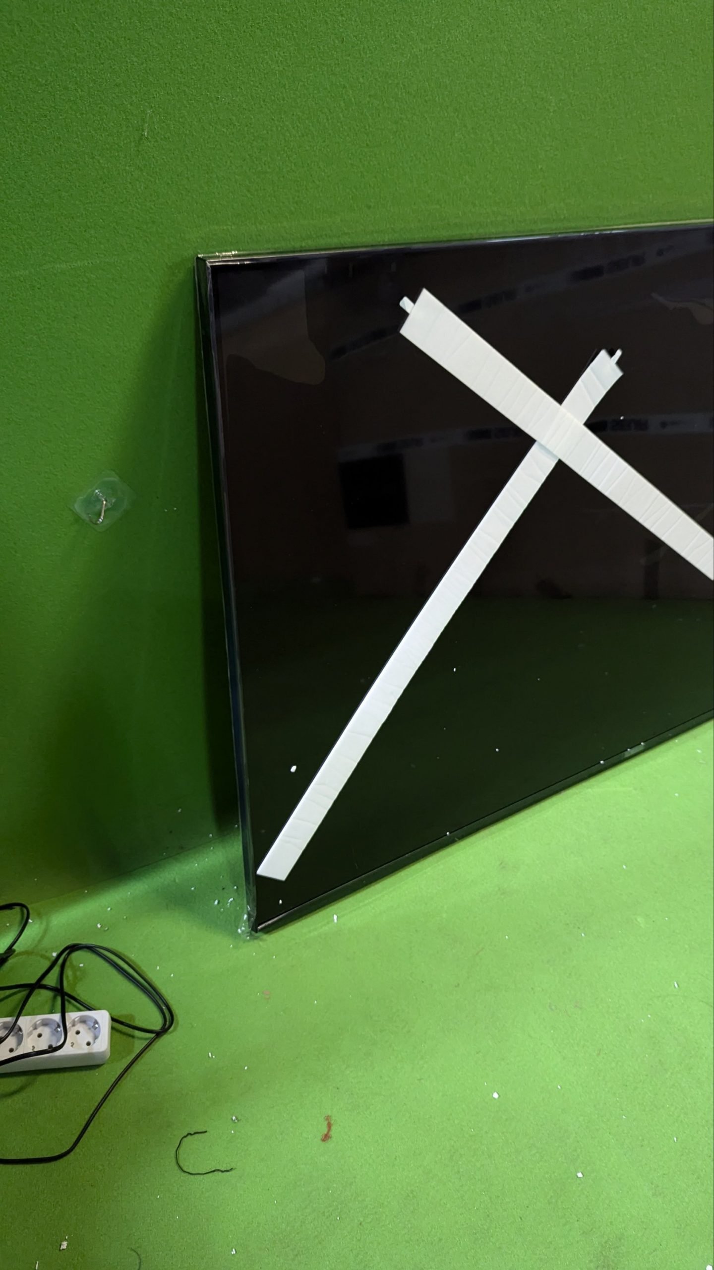 LG 65UR80006LJ 65" Smart TV - para repuestos o reparación - Oportunexa