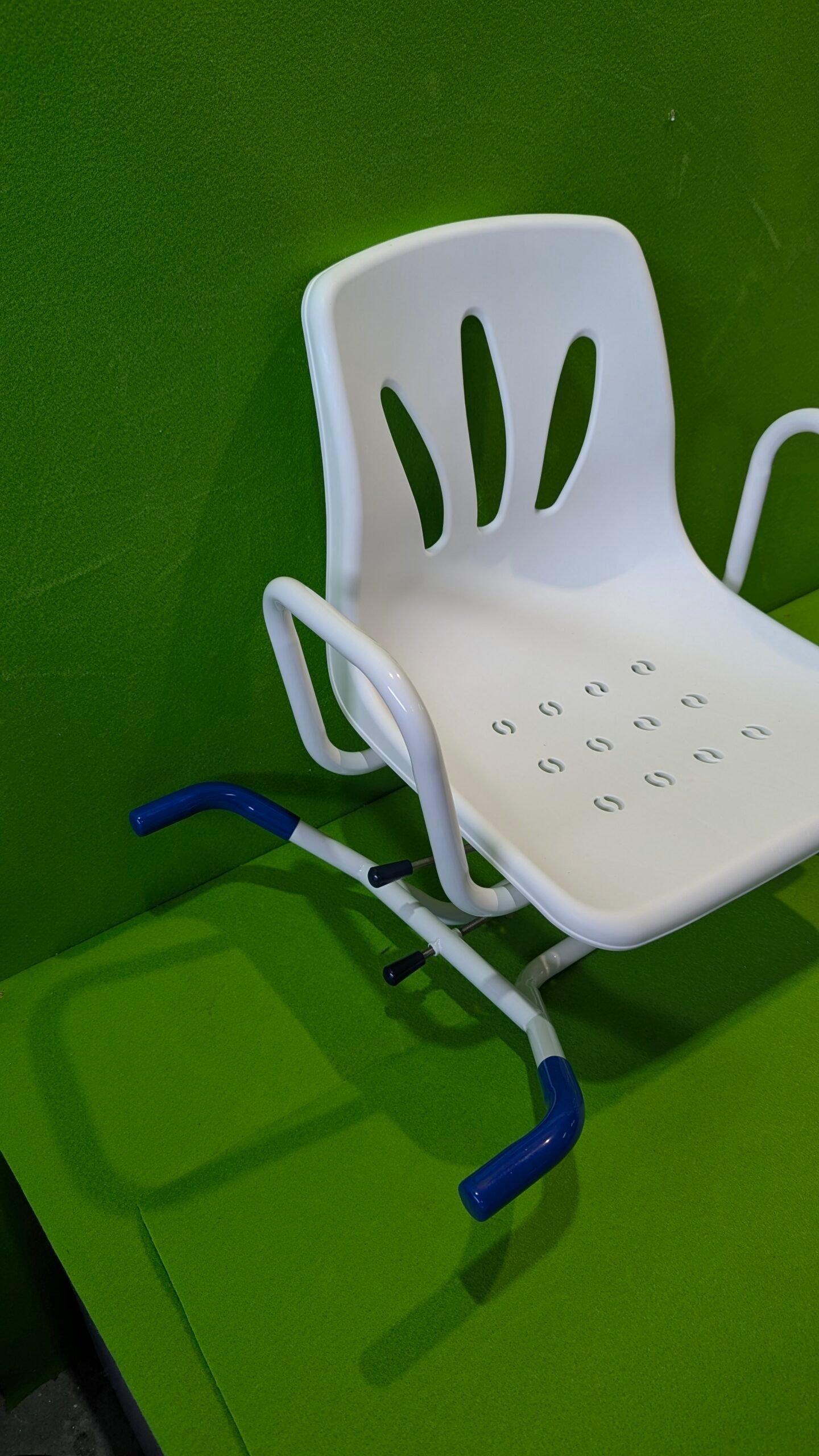 Mobiclinic Silla de baño giratoria Lago - Oportunexa
