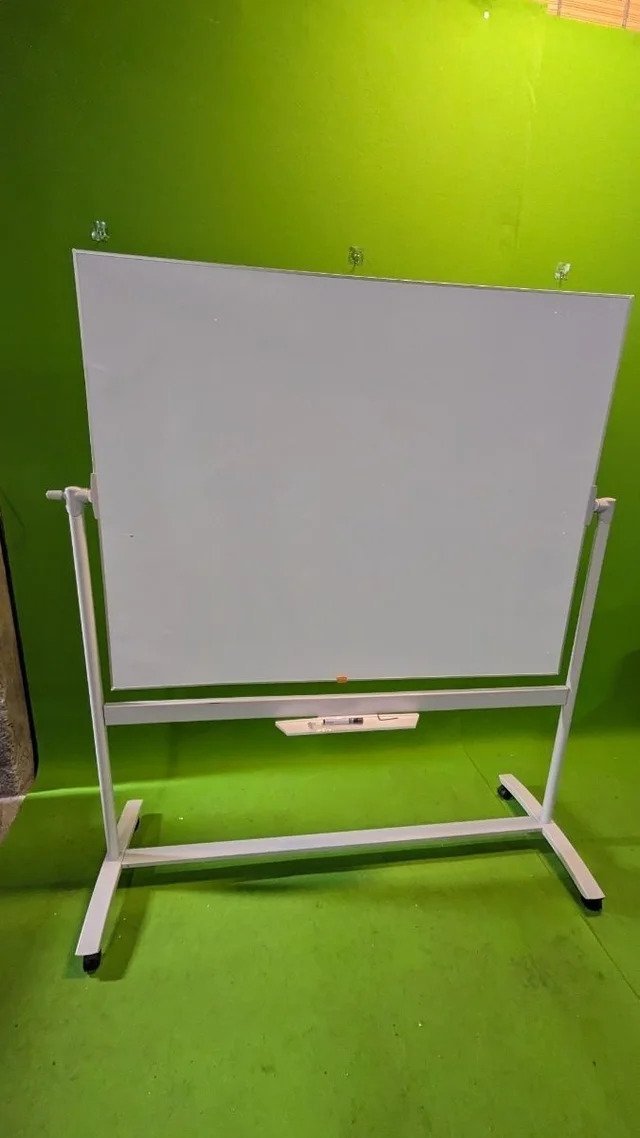 Nobo Pizarra Portátil con Ruedas y Rotación Horizontal - Oportunexa