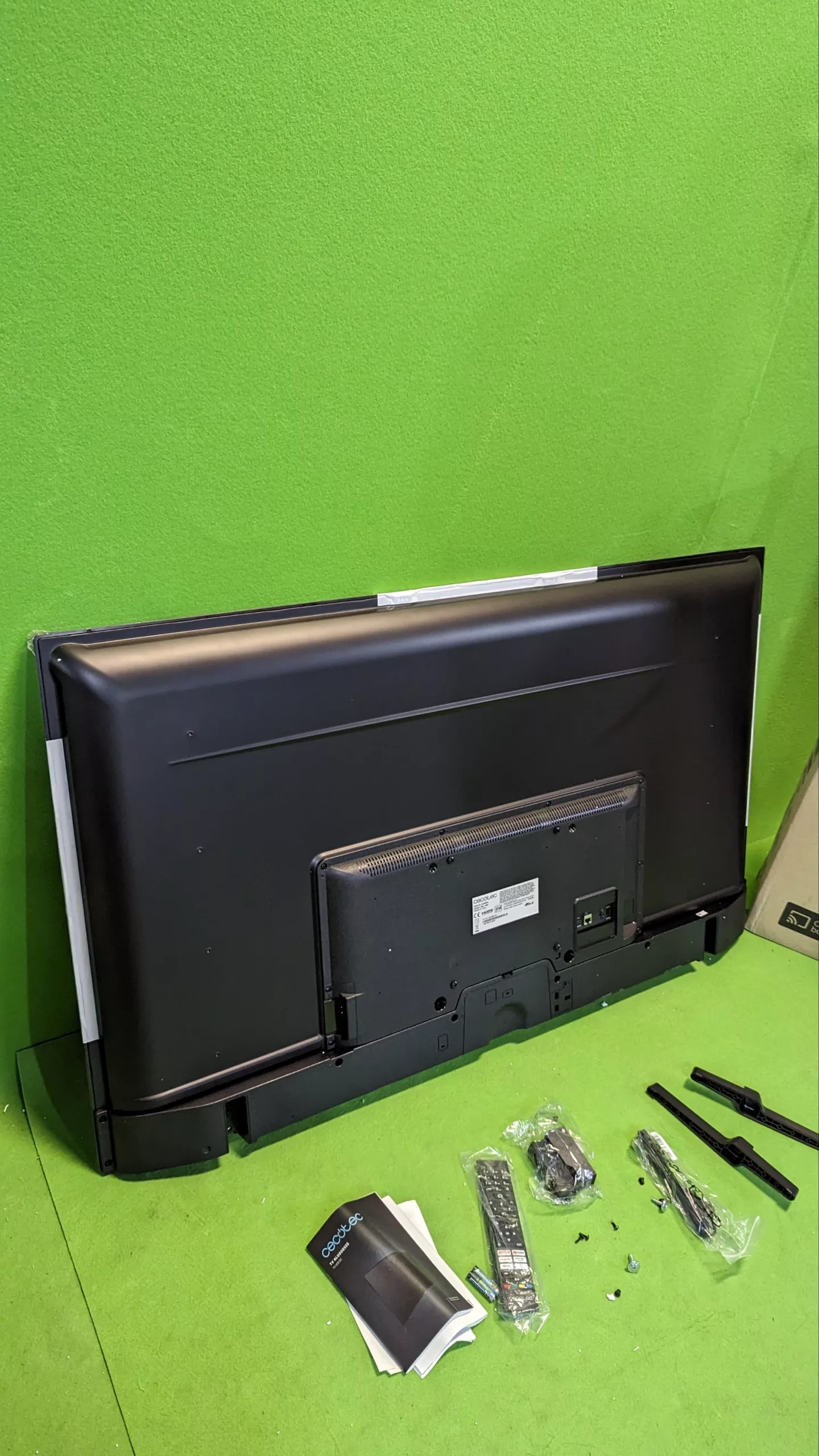 Cecotec Televisor LED 55" Smart TV - para repuestos o reparación - Oportunexa