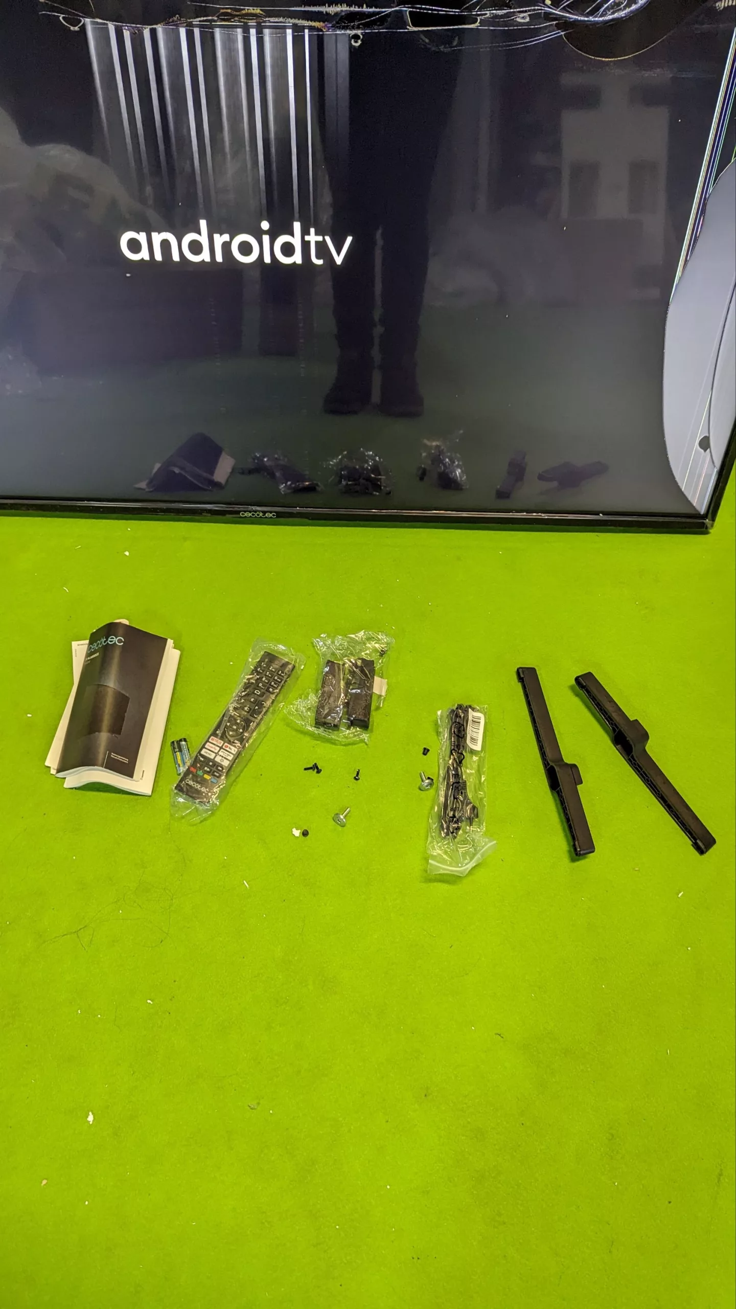 Cecotec Televisor LED 55" Smart TV - para repuestos o reparación - Oportunexa