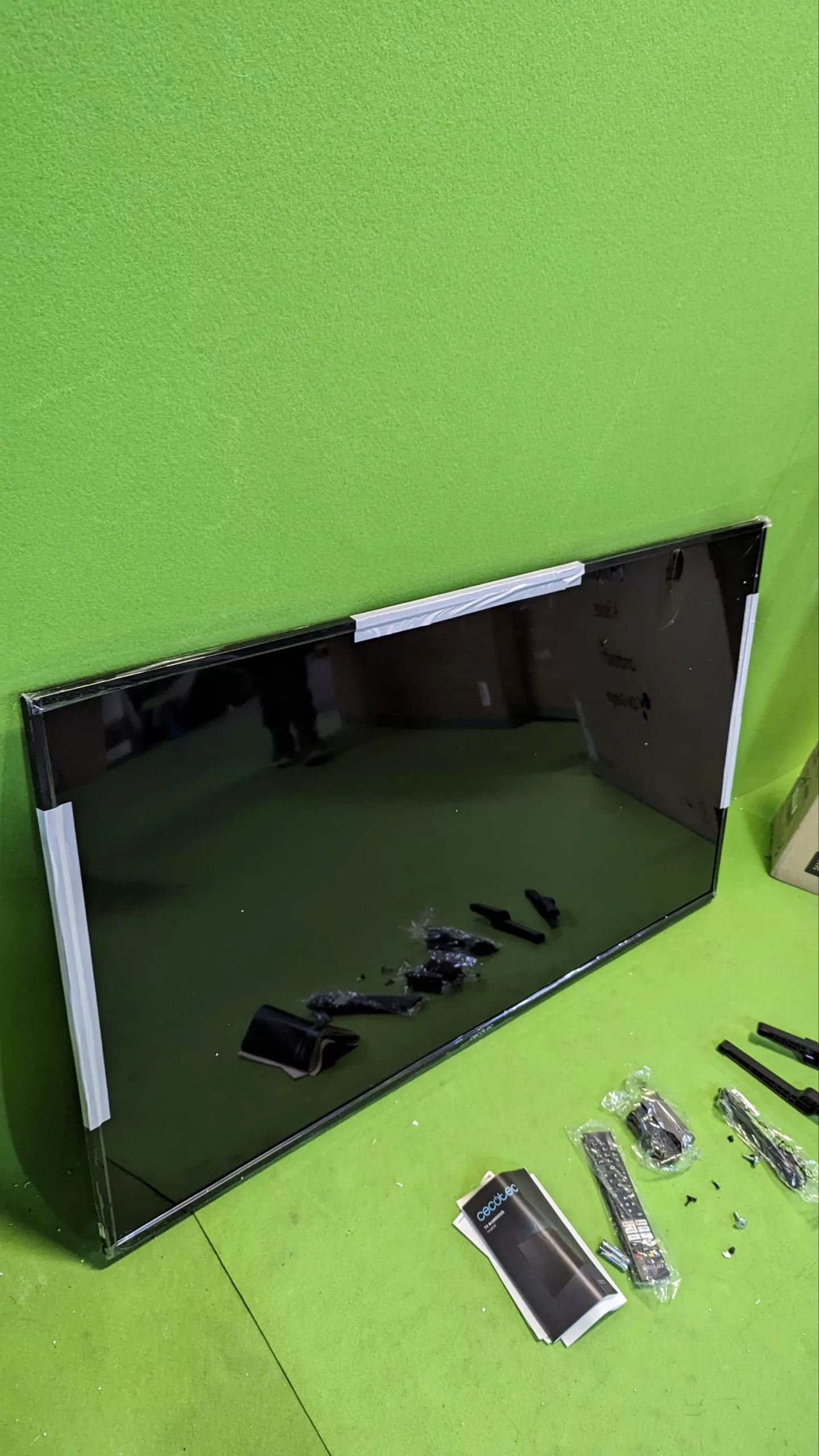 Cecotec Televisor LED 55" Smart TV - para repuestos o reparación - Oportunexa