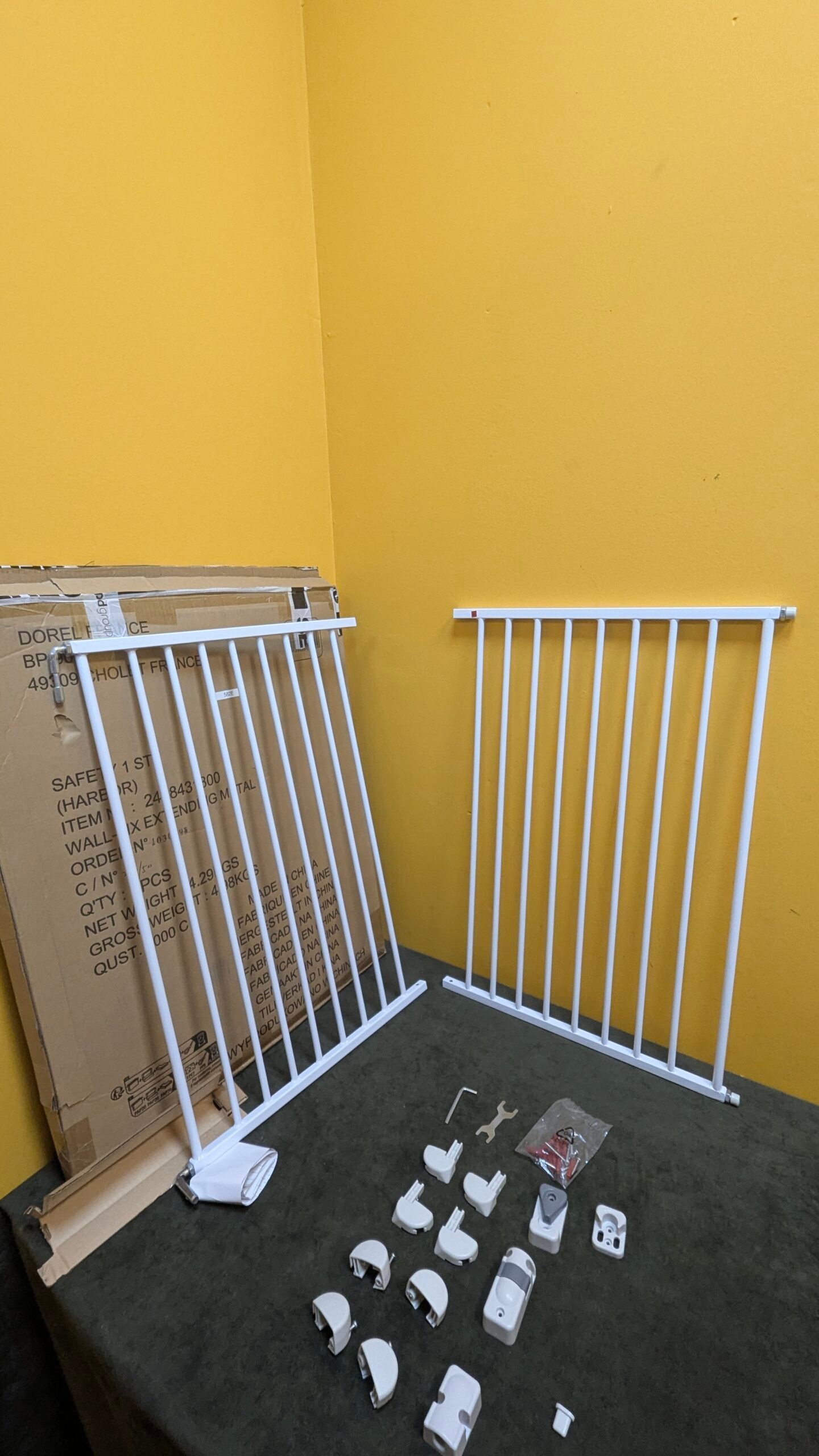 Safety 1st Wallfix Barrera de seguridad extensible para escaleras - Oportunexa