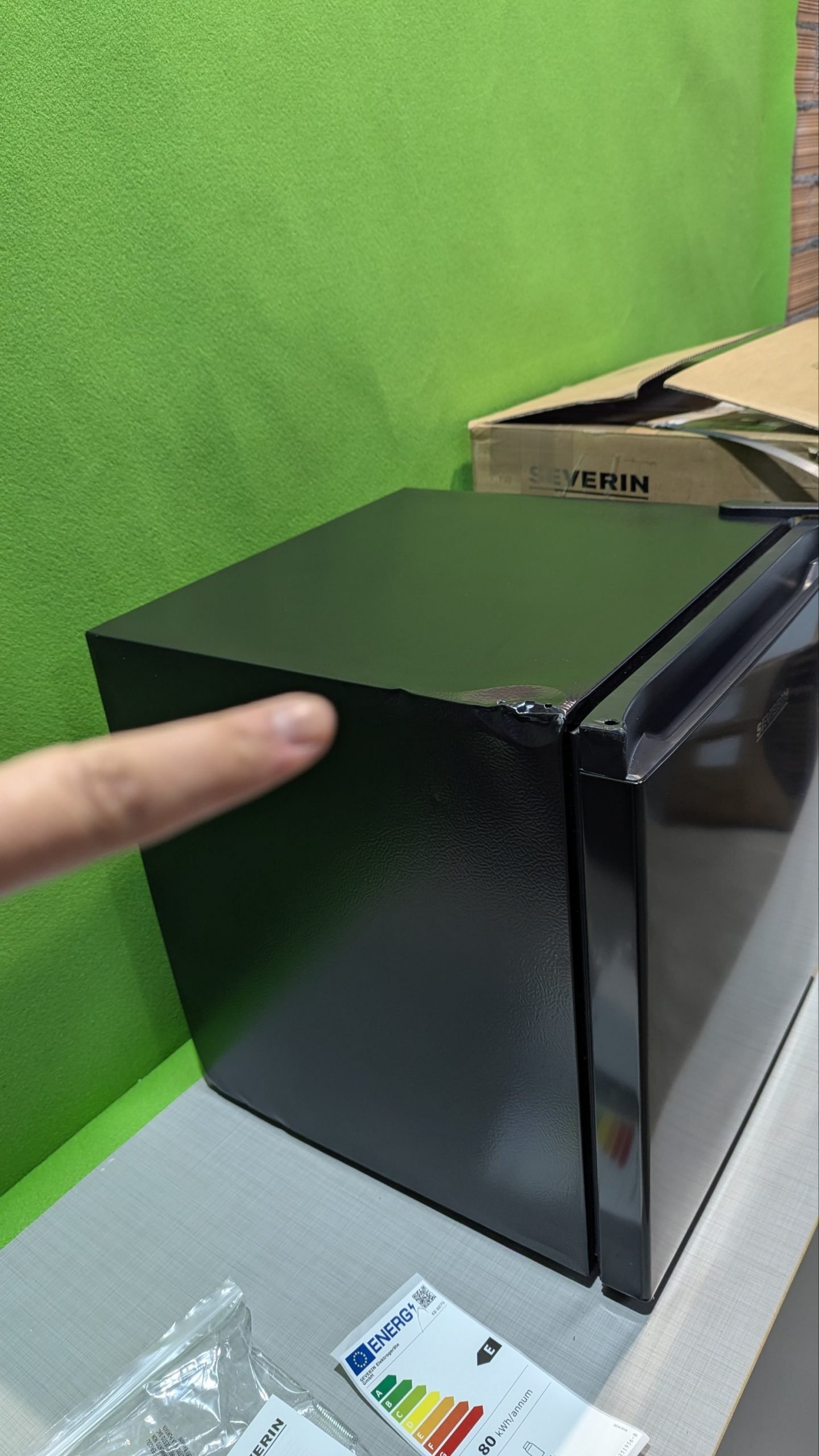 SEVERIN Mini nevera con compartimento de baja temperatura, 45 litros - Oportunexa
