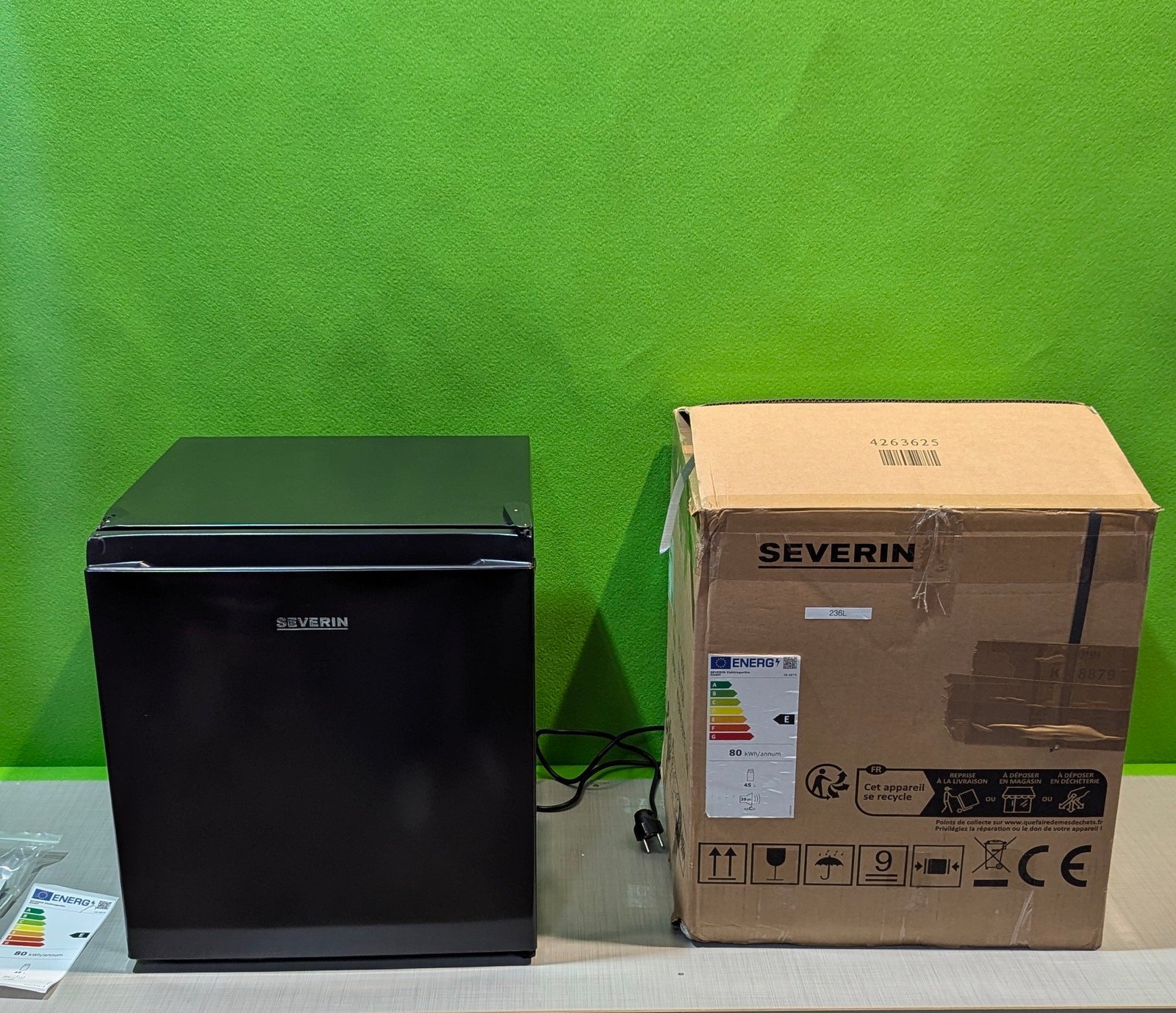 SEVERIN Mini nevera con compartimento de baja temperatura, 45 litros - Oportunexa