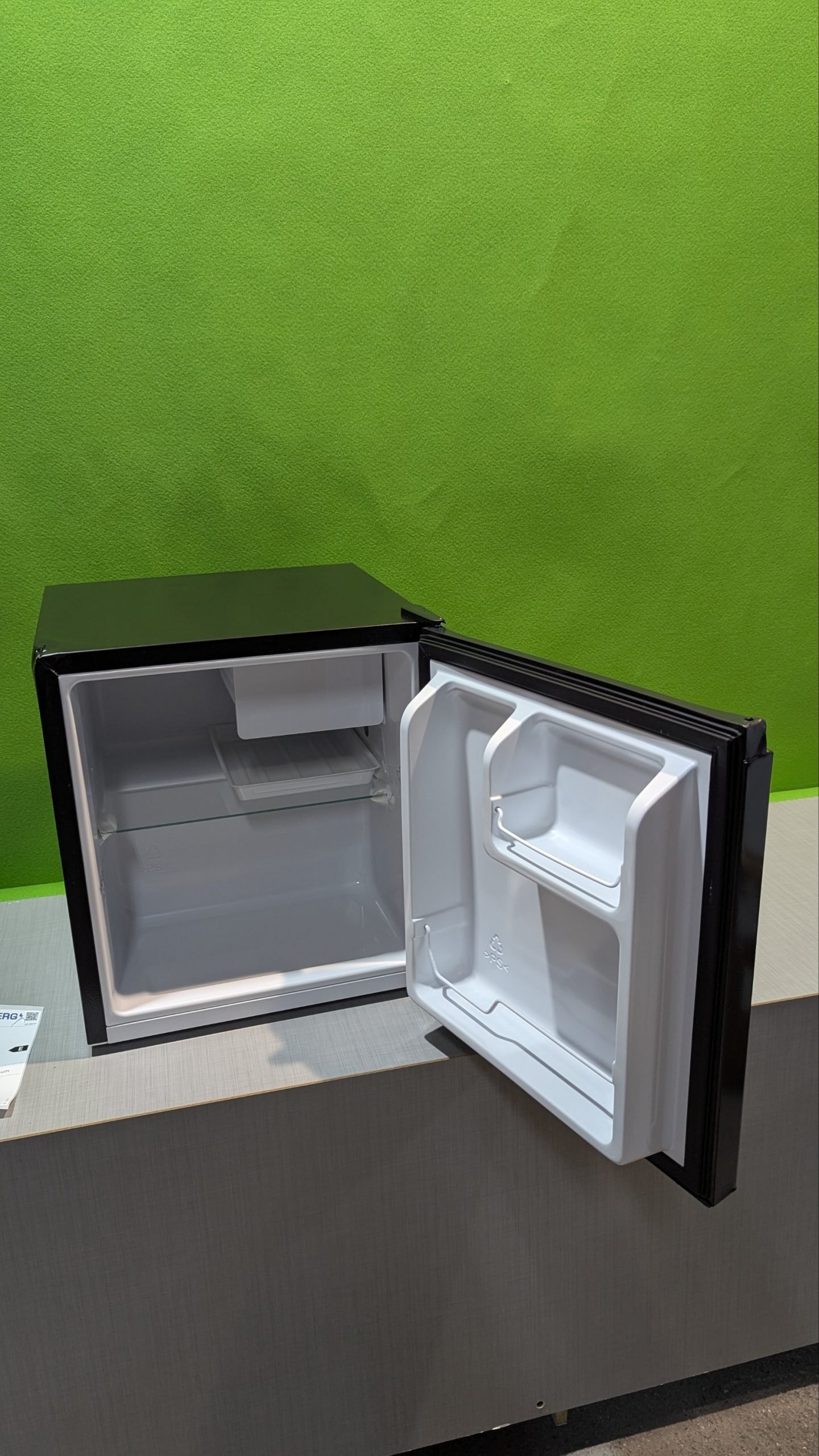 SEVERIN Mini nevera con compartimento de baja temperatura, 45 litros - Oportunexa