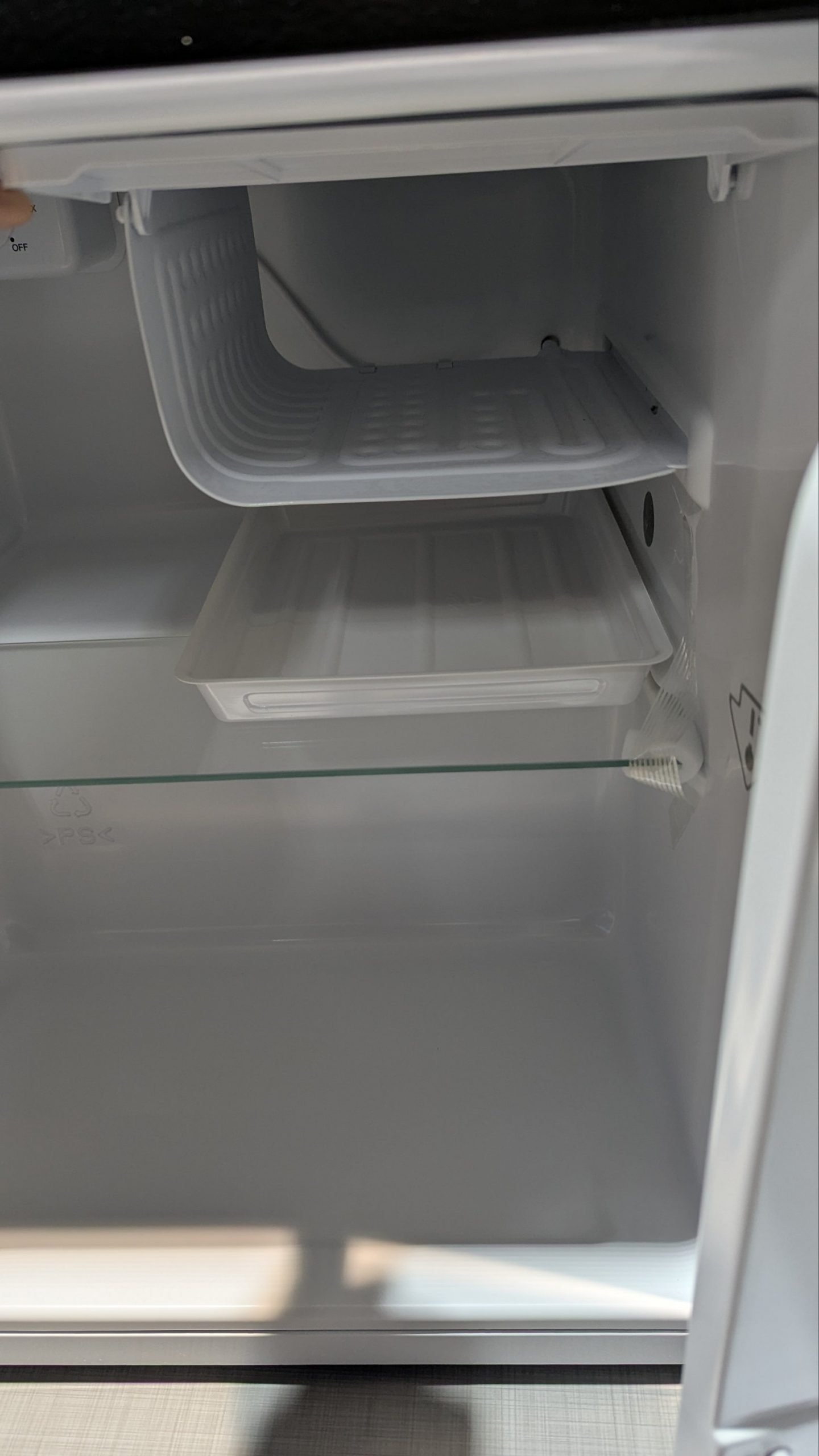 SEVERIN Mini nevera con compartimento de baja temperatura, 45 litros - Oportunexa