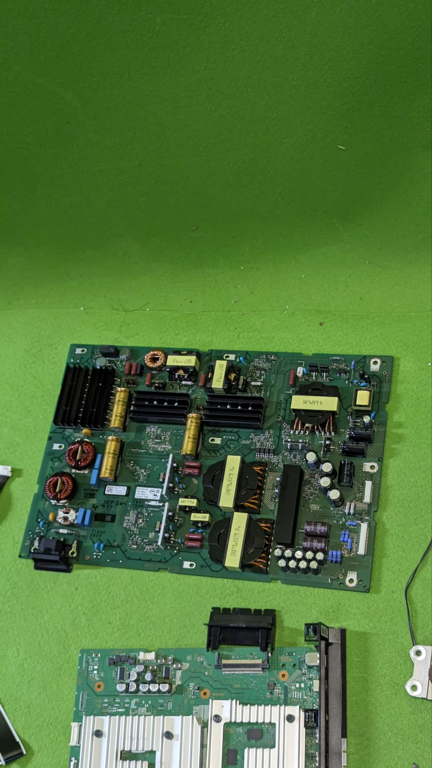 Sony BRAVIA 77 Pulgadas PLACA BASE - para repuestos o reparación - Oportunexa