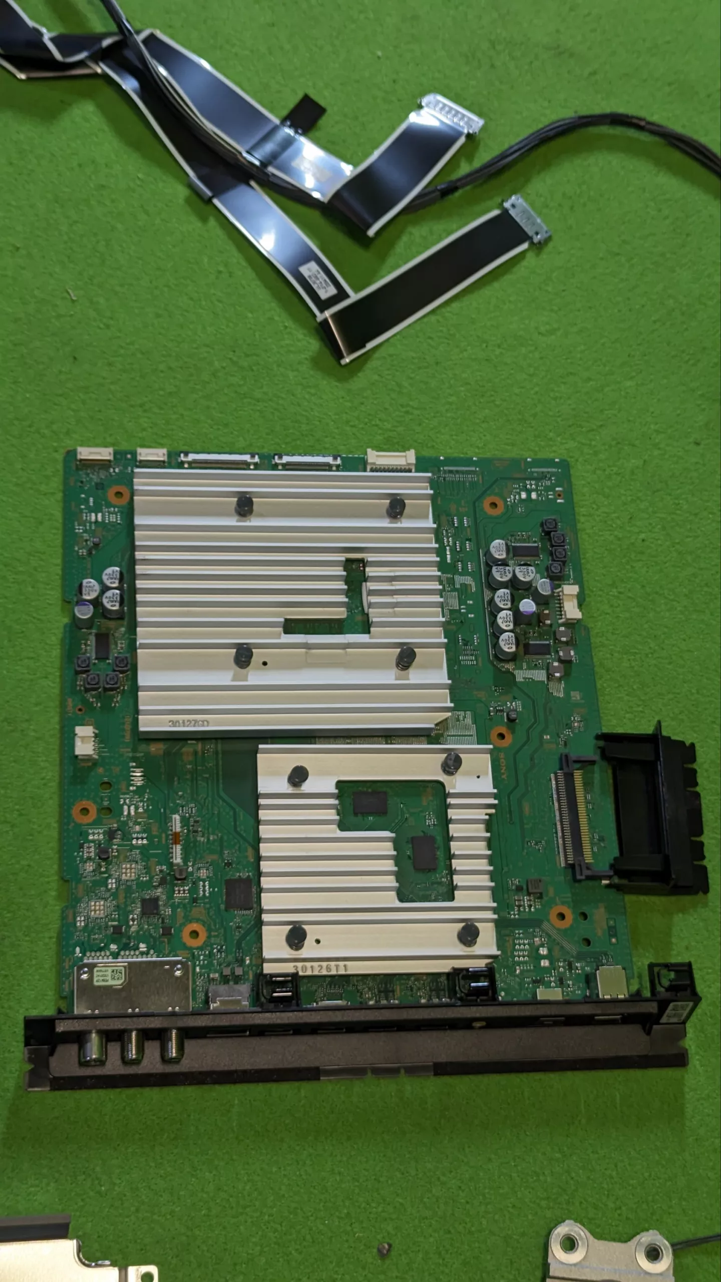 Sony BRAVIA 77 Pulgadas PLACA BASE - para repuestos o reparación - Oportunexa