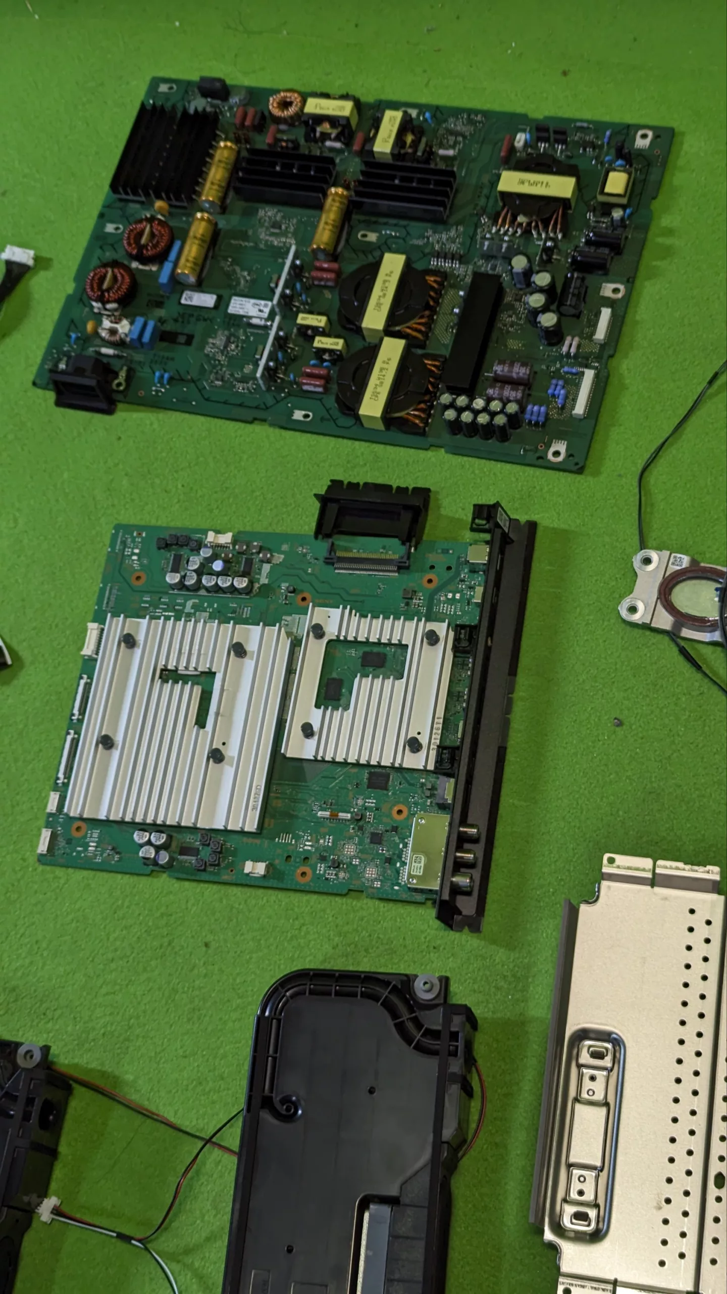 Sony BRAVIA 77 Pulgadas PLACA BASE - para repuestos o reparación - Oportunexa