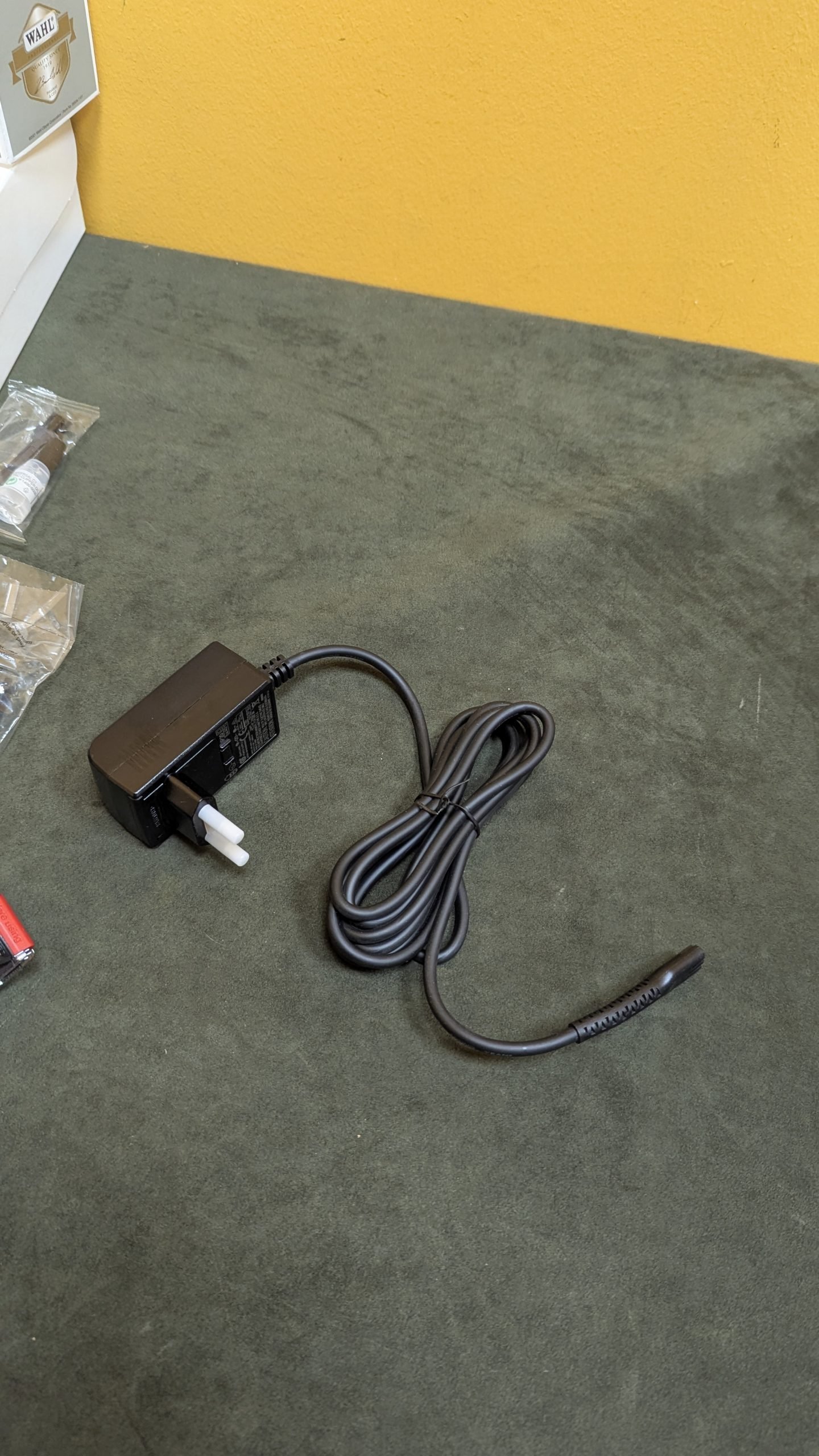 Wahl Cordless Senior - Cortapelos Profesional - Uso con/sin Cable - Oportunexa